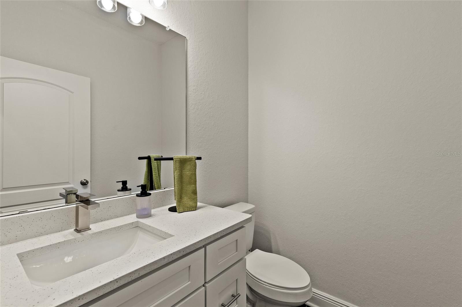 2106 E 17th Ave Property Photo 32