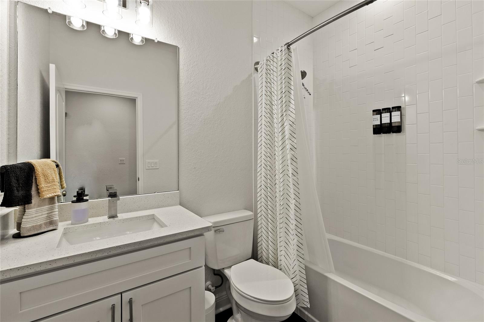 2106 E 17th Ave Property Photo 33