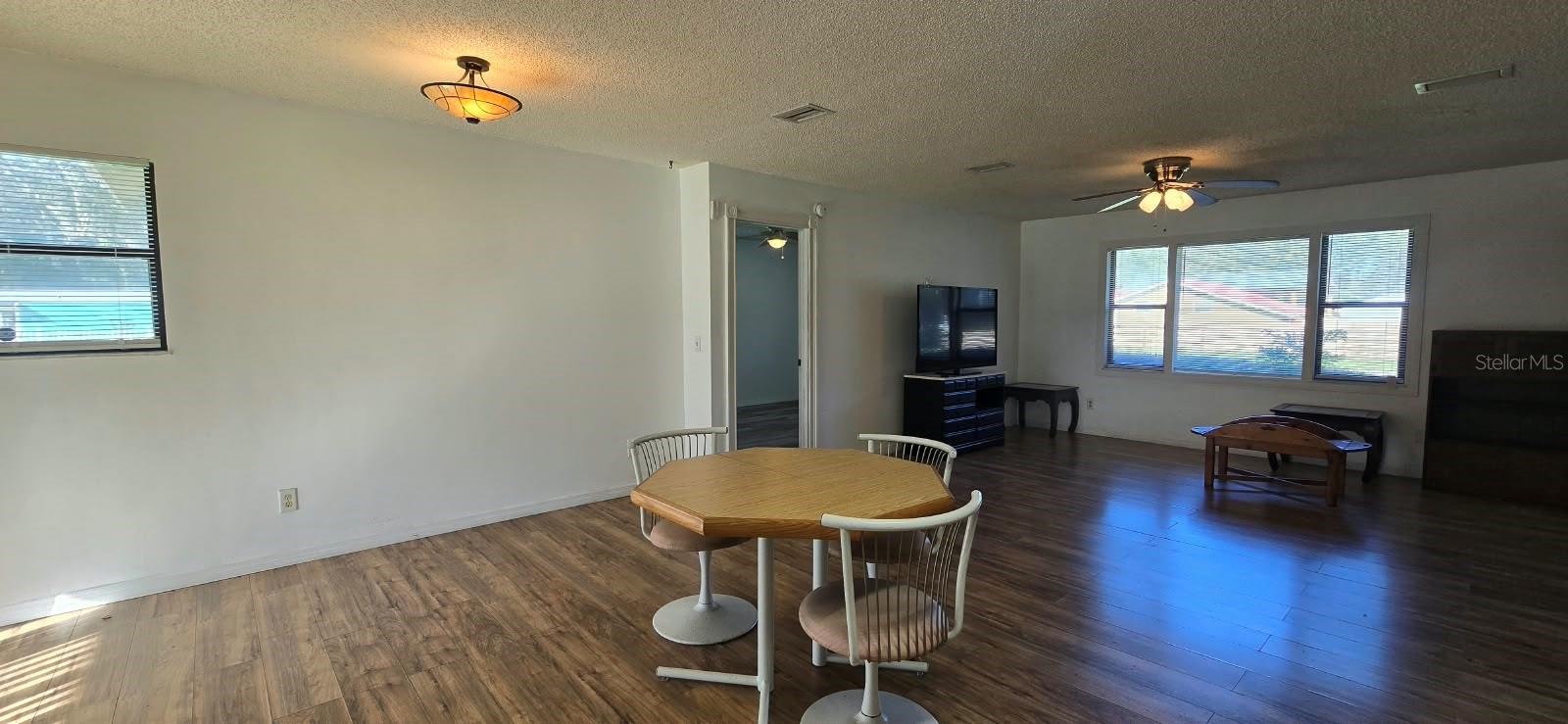 541 Sunset Ave Property Photo 7