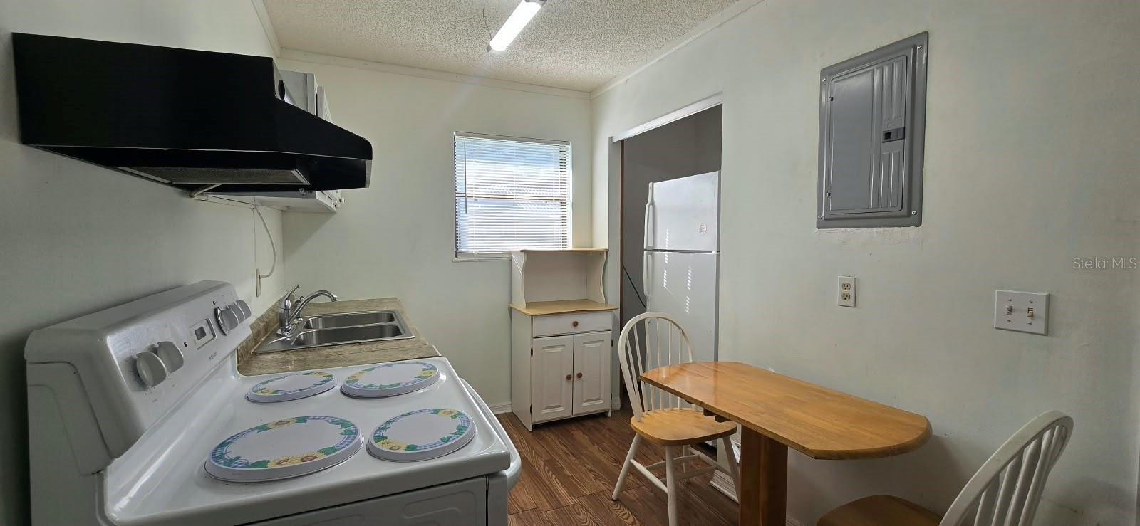 541 Sunset Ave Property Photo 13