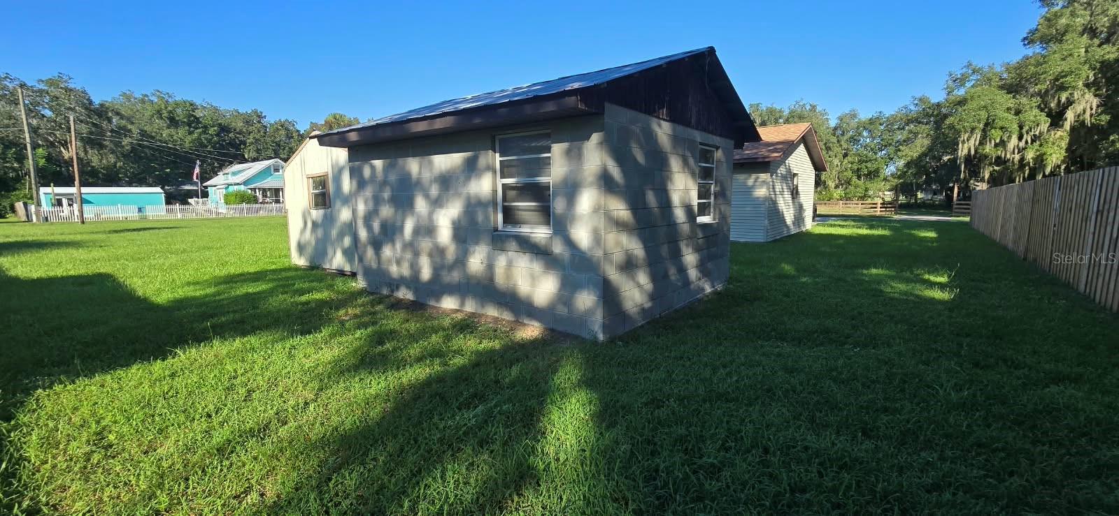 541 Sunset Ave Property Photo 23