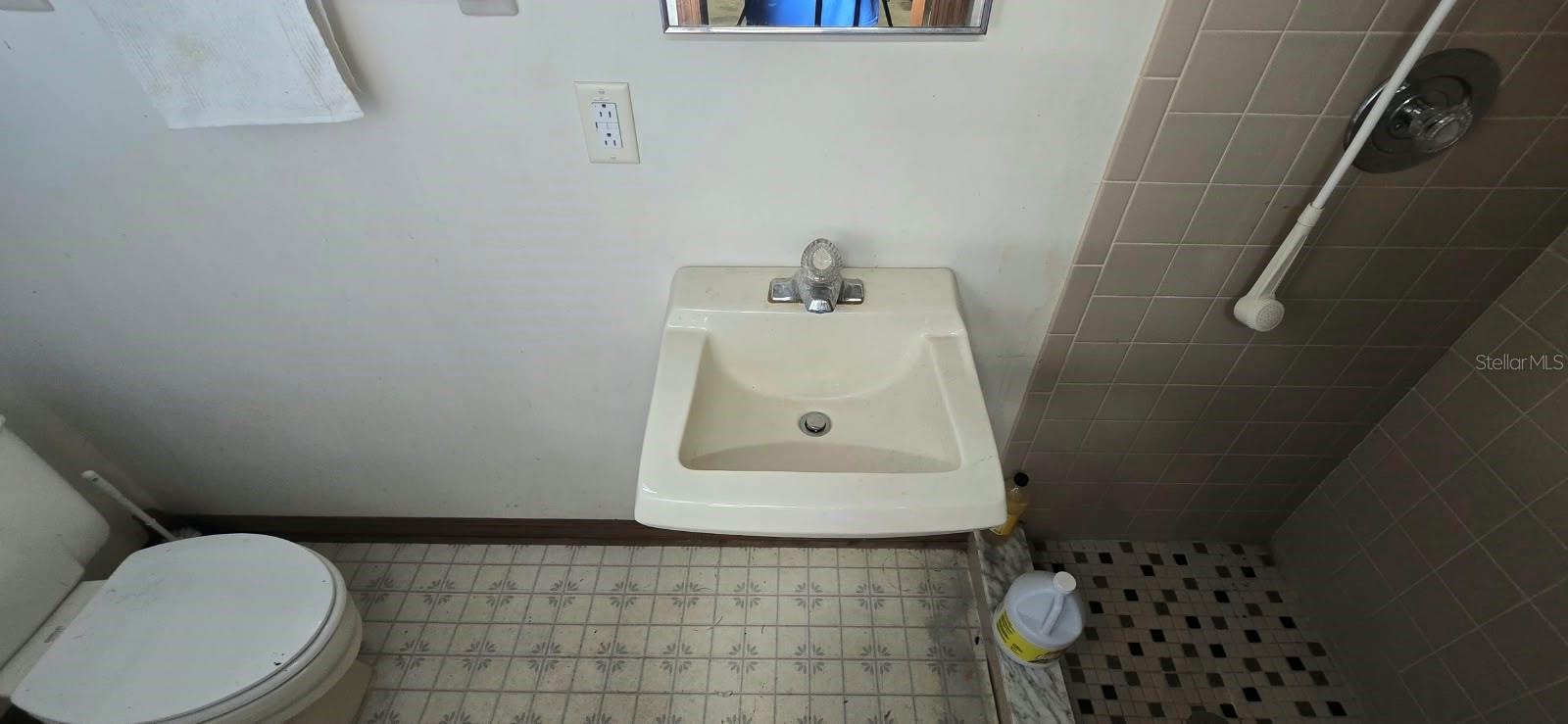 541 Sunset Ave Property Photo 24