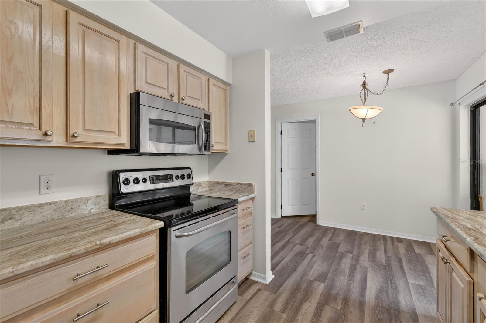 12520 Orangewood Ct Property Photo 10