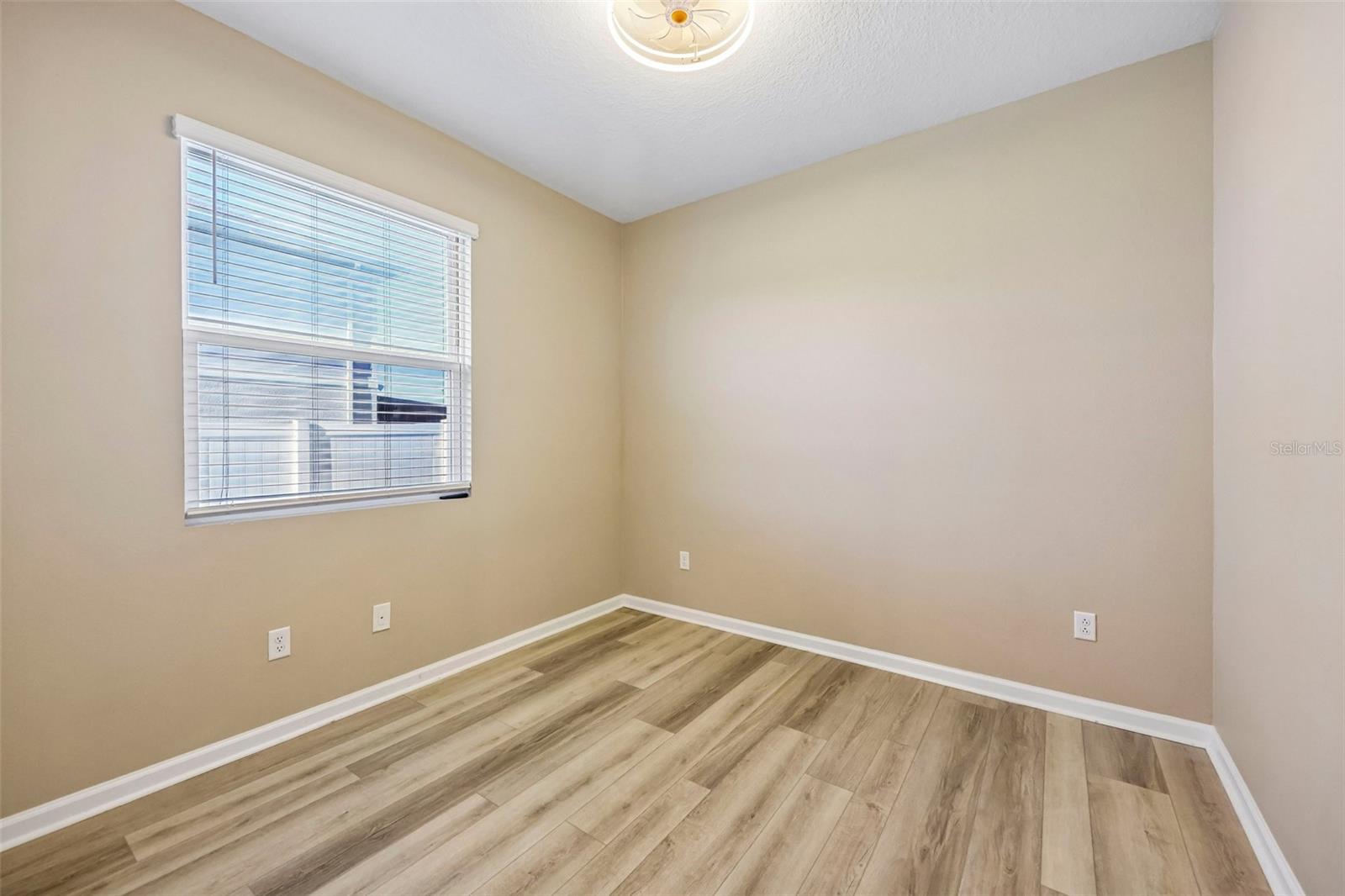 31719 Broadwater Ave Property Photo 18