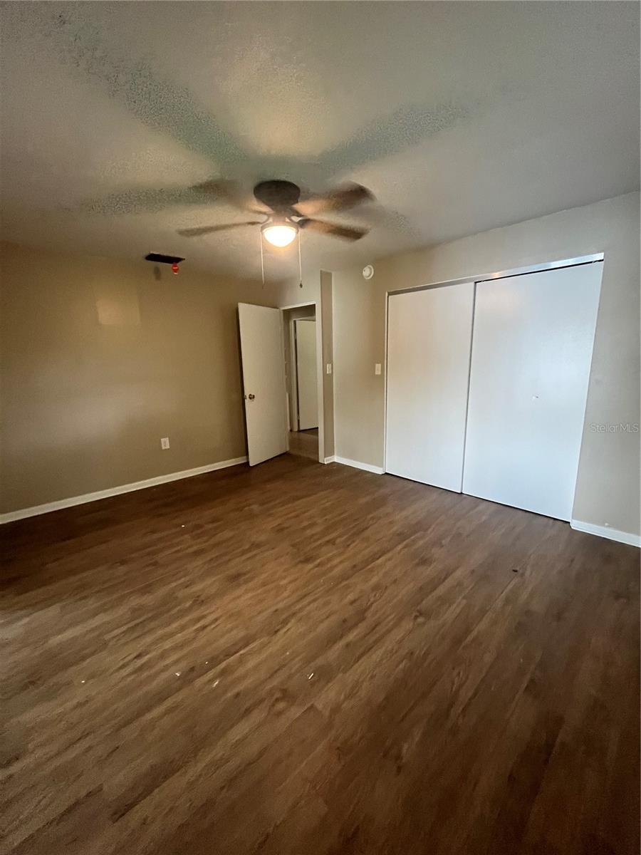 2997 S Grove St Property Photo 6