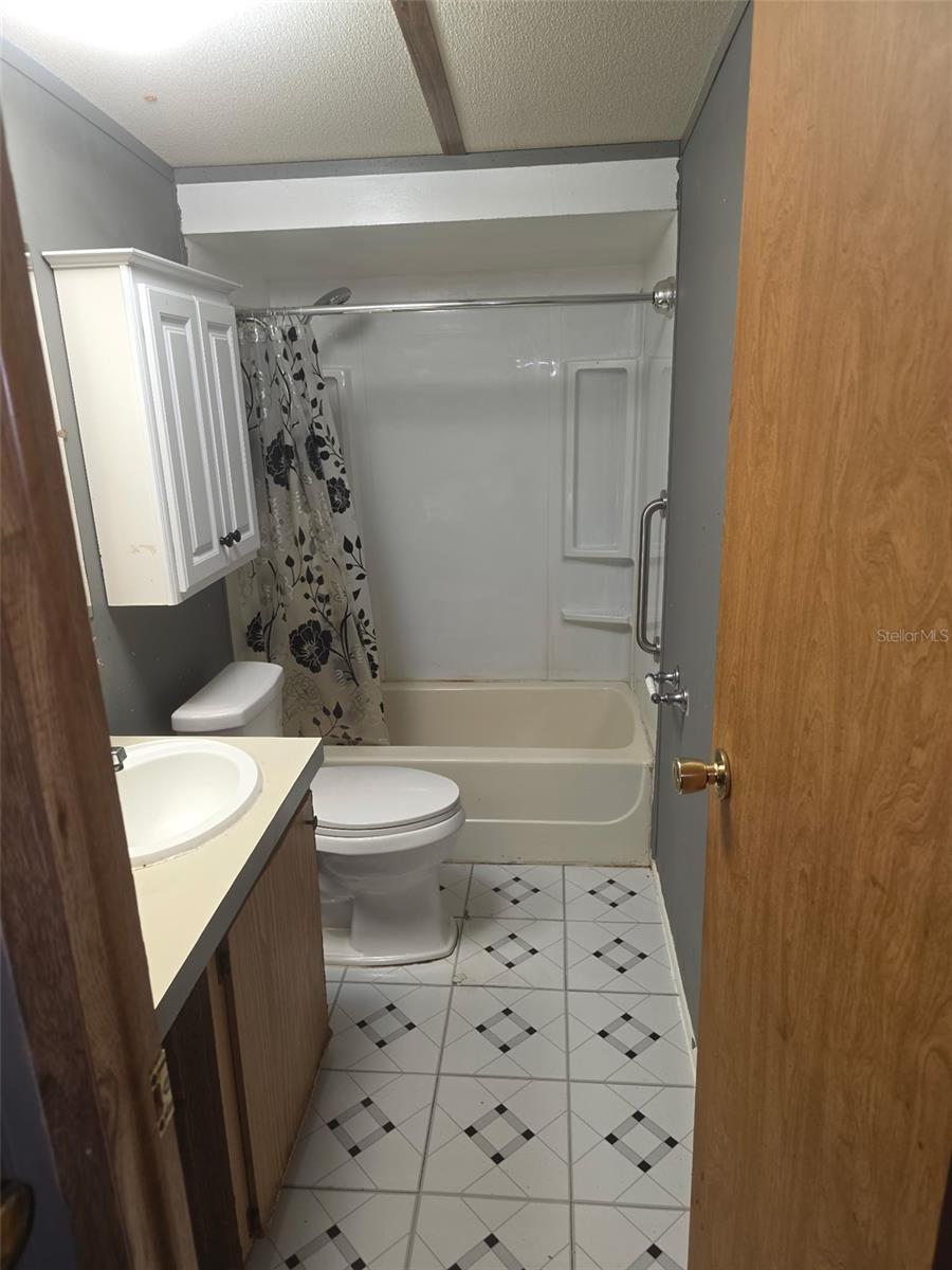 45627 Pennsylvania St Property Photo 6