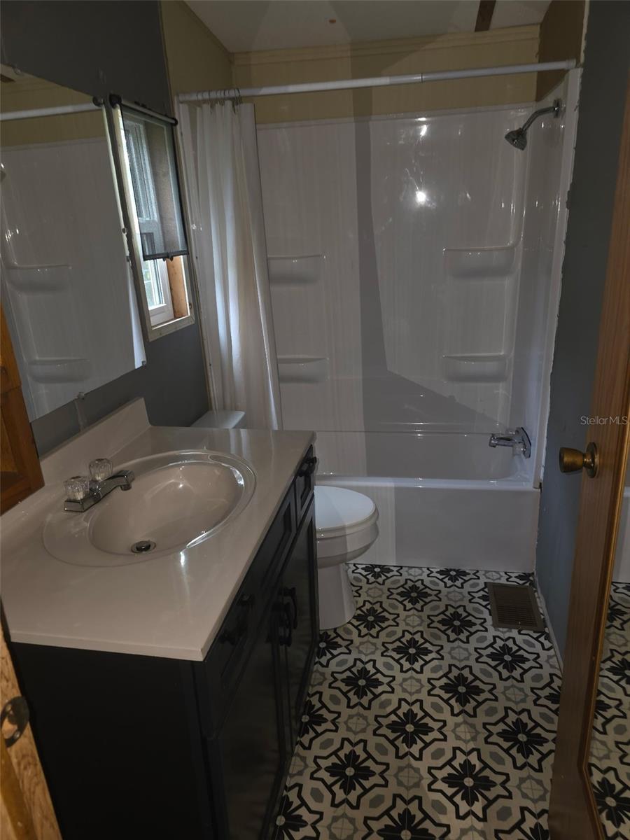 45627 Pennsylvania St Property Photo 8