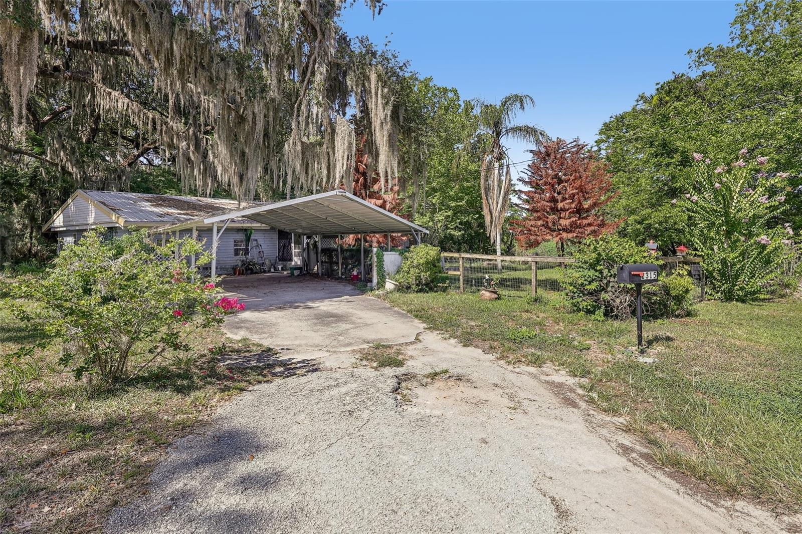 2315 Edgewater Ave Property Photo 1