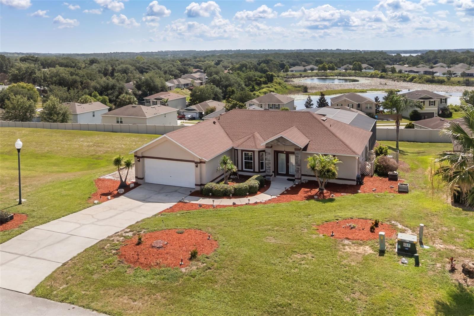 11501 Autumn Wind Loop Property Photo 4
