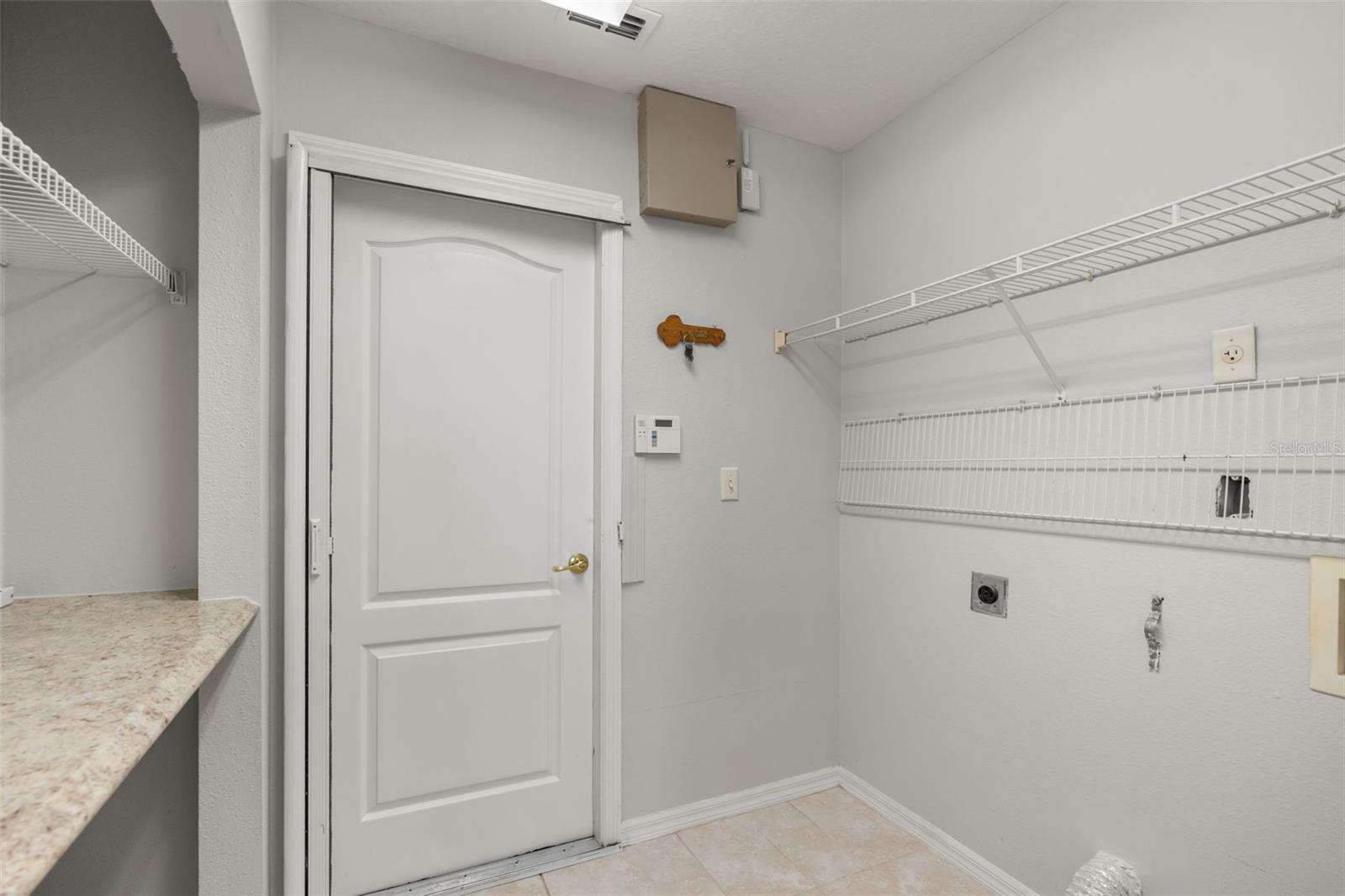 11501 Autumn Wind Loop Property Photo 19