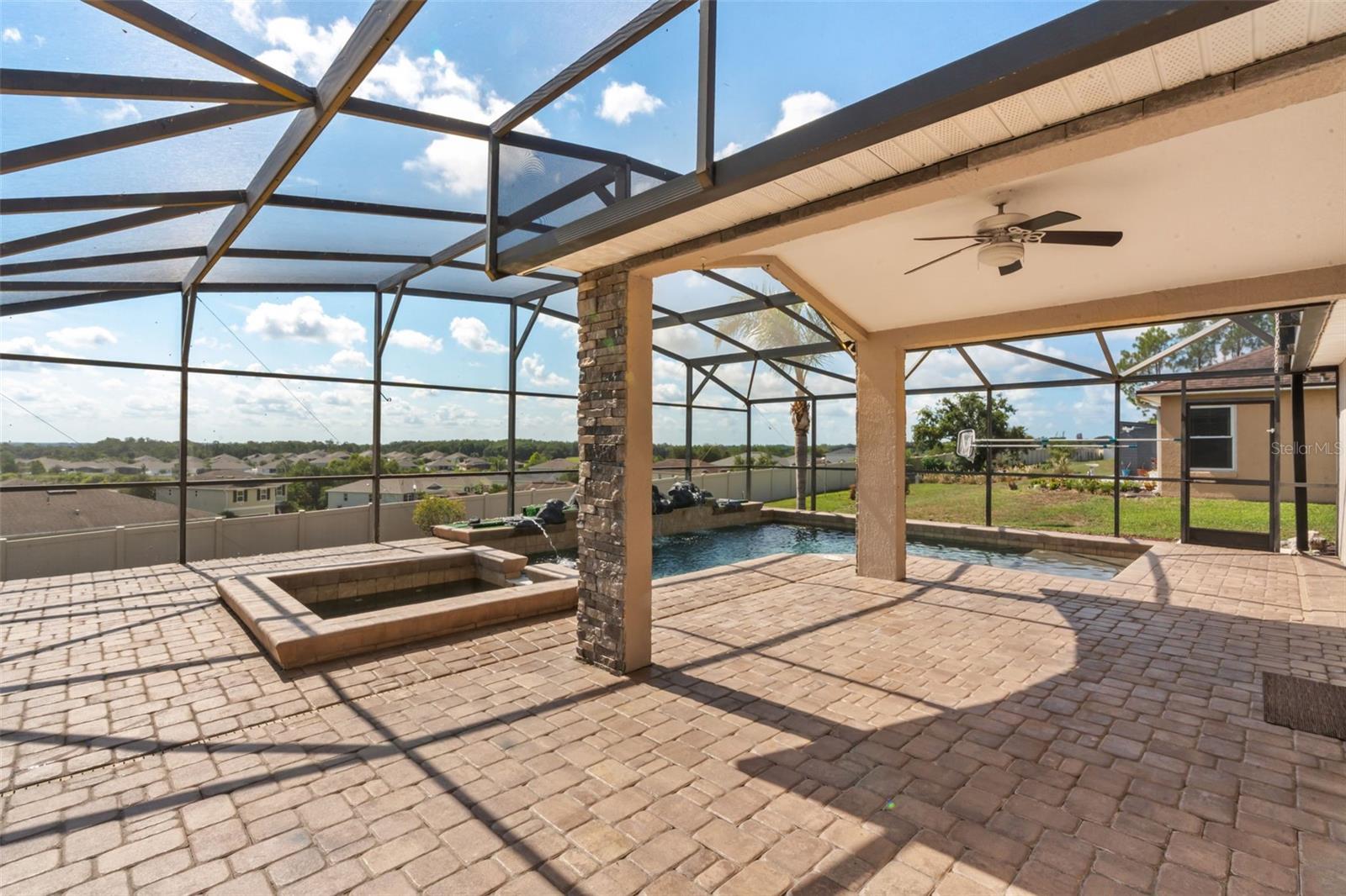 11501 Autumn Wind Loop Property Photo 36