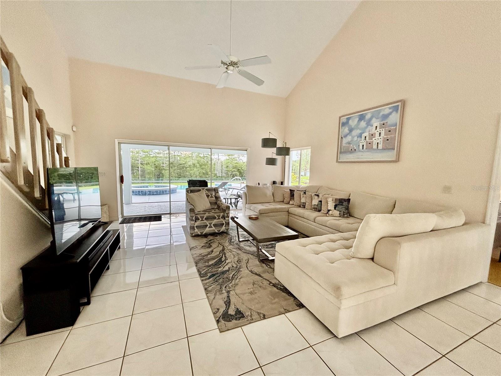 12853 Bellerive Dr Property Photo 30