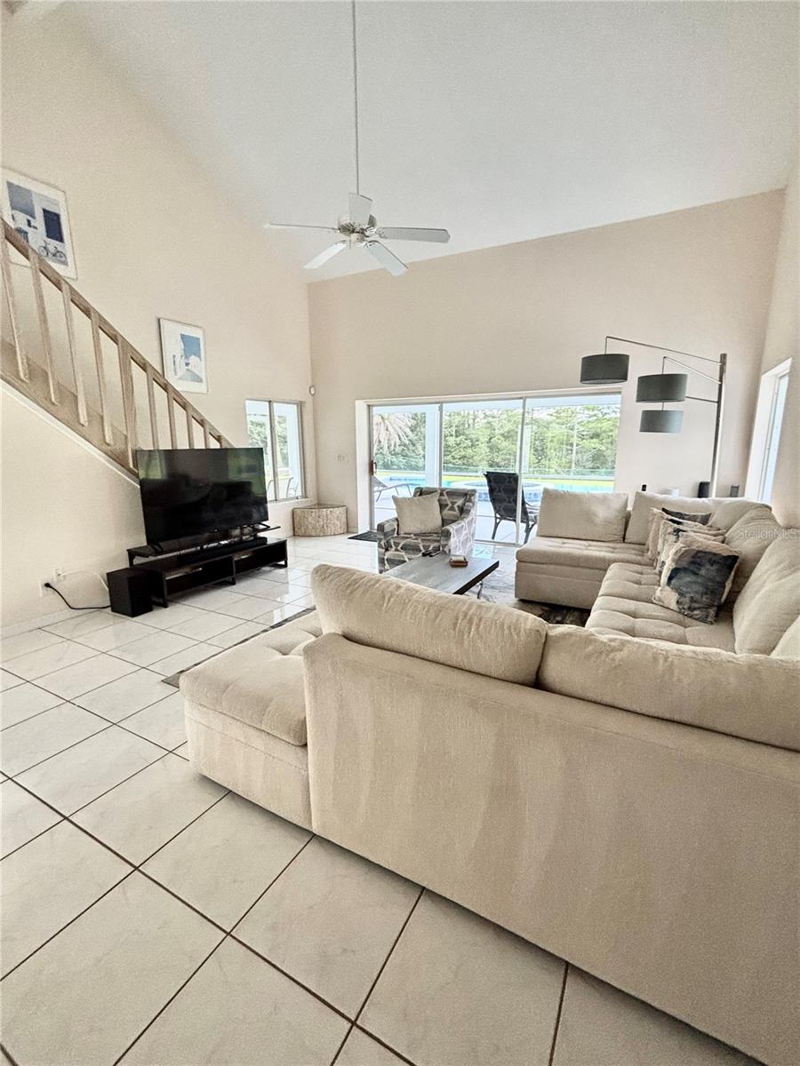 12853 Bellerive Dr Property Photo 32