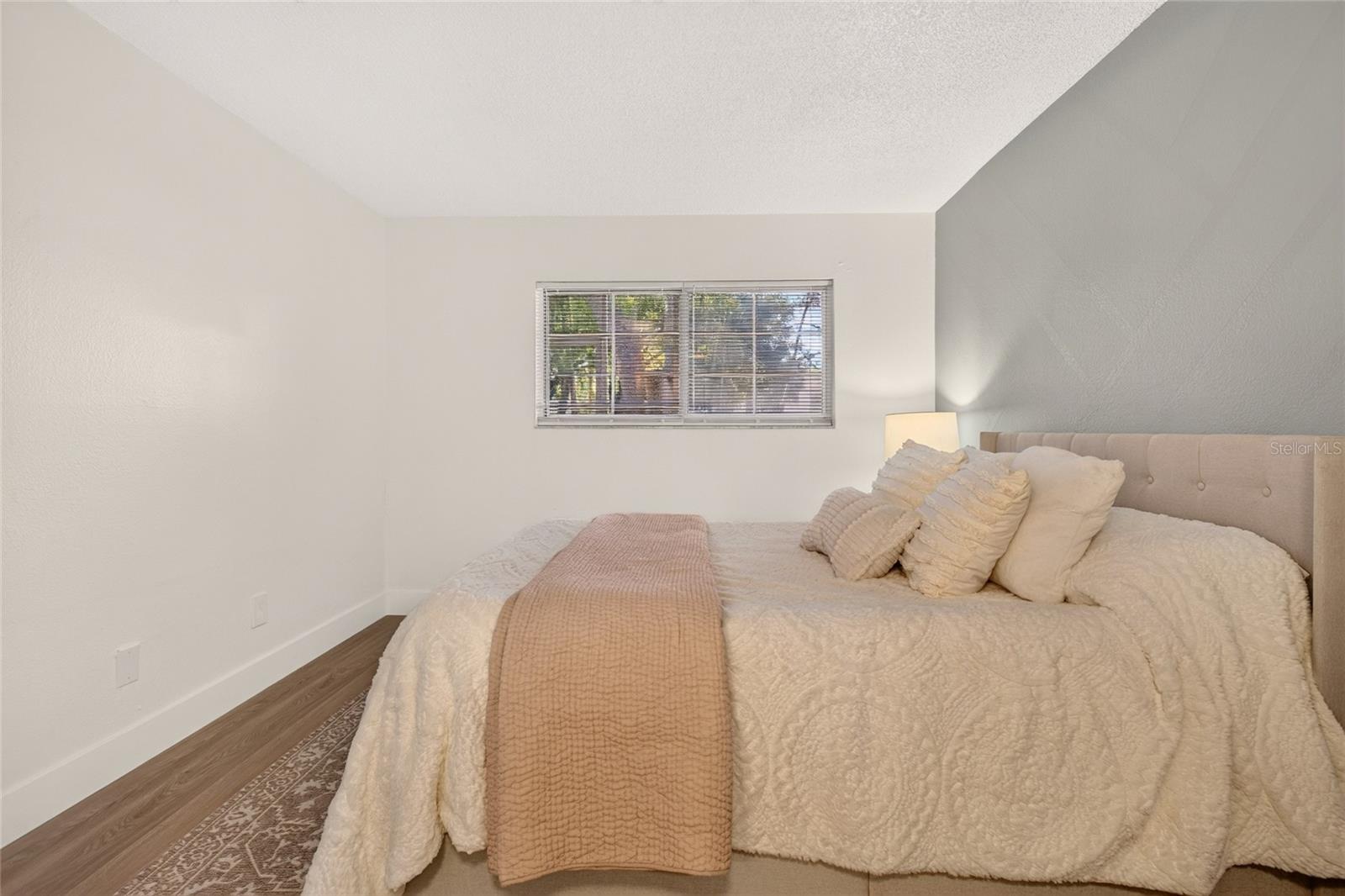 563 Midway Trak #k102 Property Photo 17