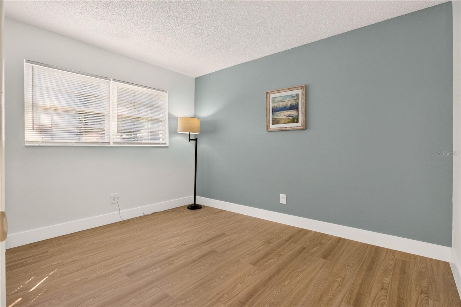 563 Midway Trak #k102 Property Photo 21