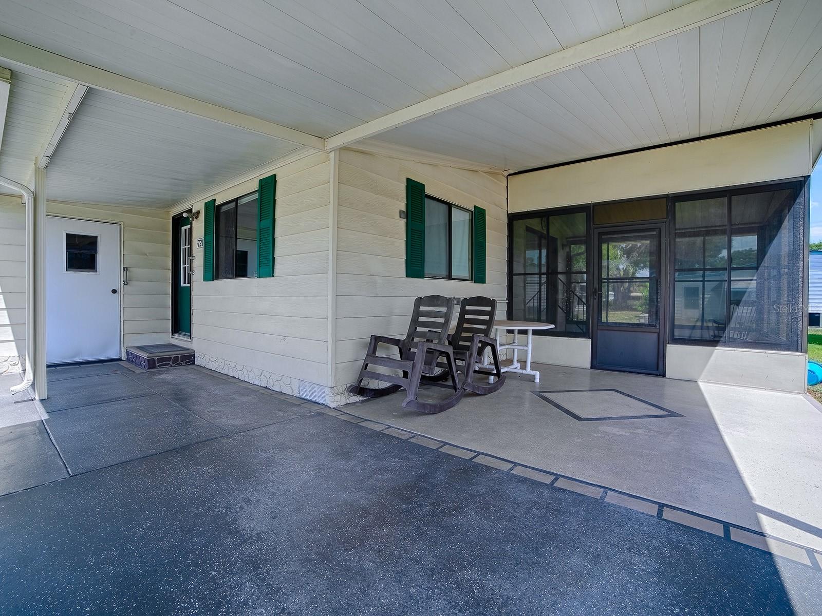 721 Sharon Dr Property Photo 3