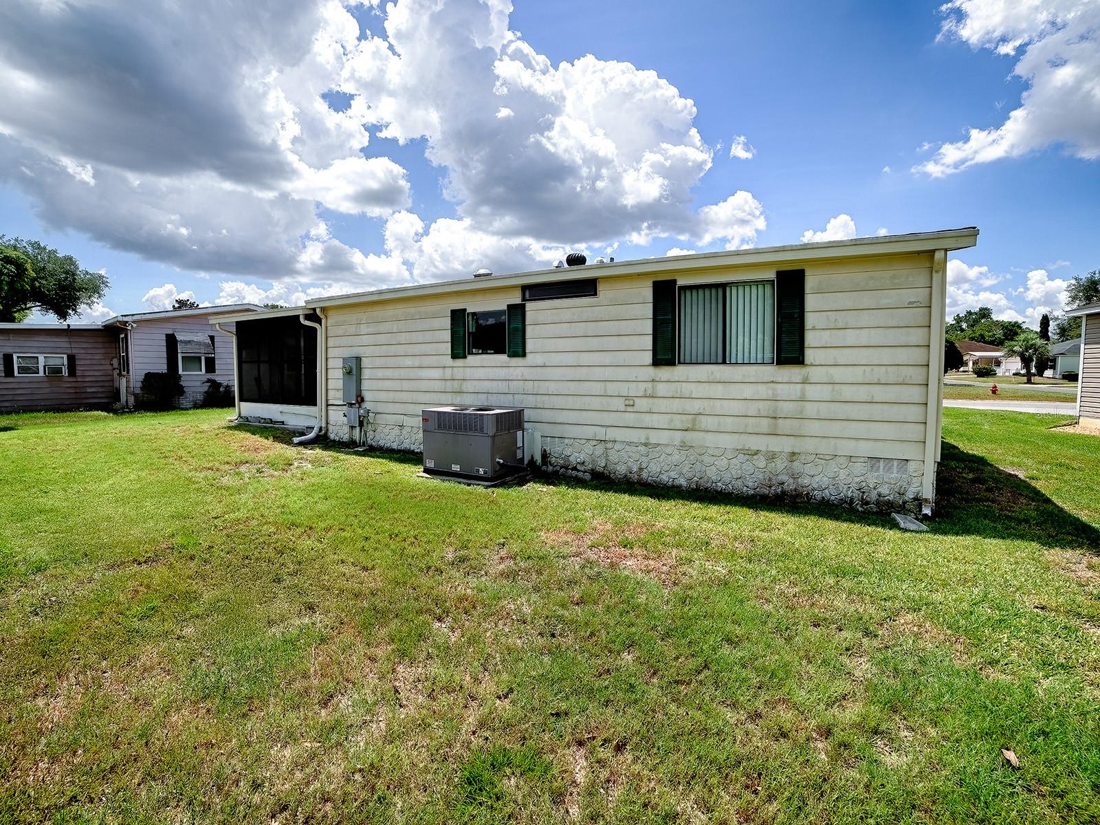 721 Sharon Dr Property Photo 27