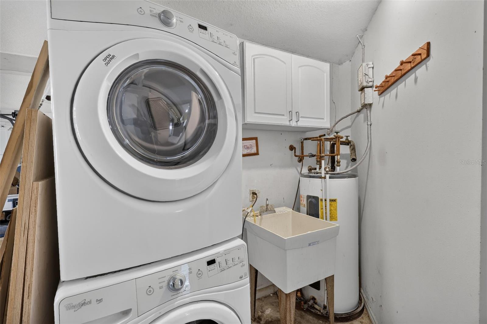 2085 Sussex Dr Property Photo 35