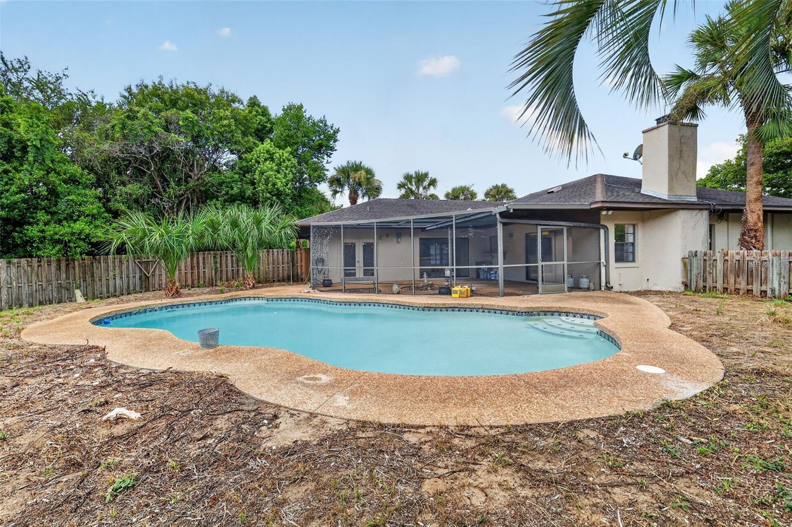 2085 Sussex Dr Property Photo 41