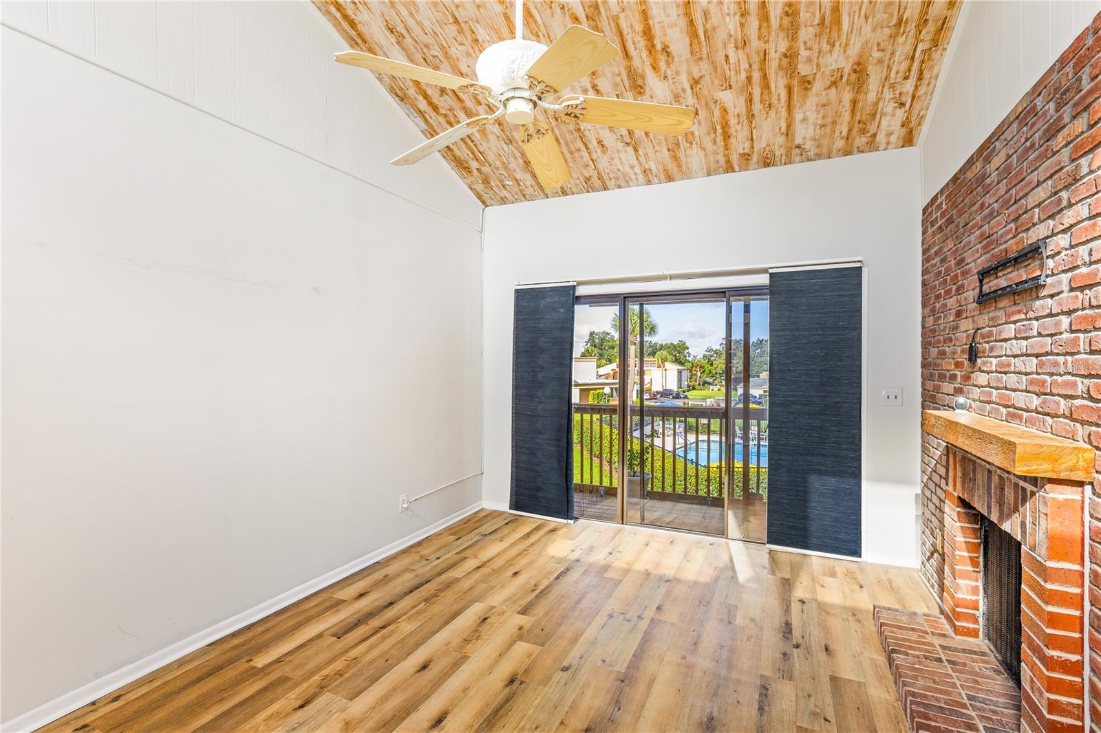 1051 S Highland St #7d Property Photo 5