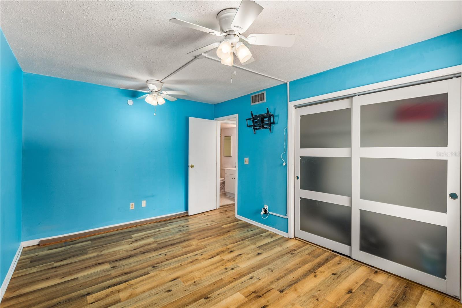 1051 S Highland St #7d Property Photo 21