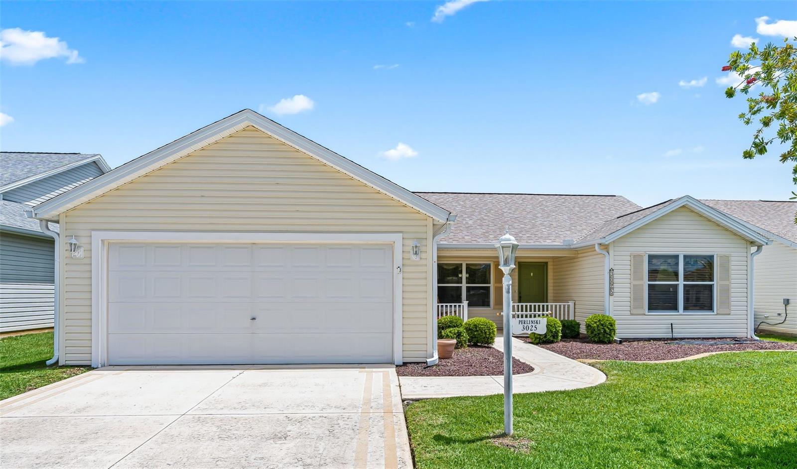 3025 Hobart Ct Property Photo 1