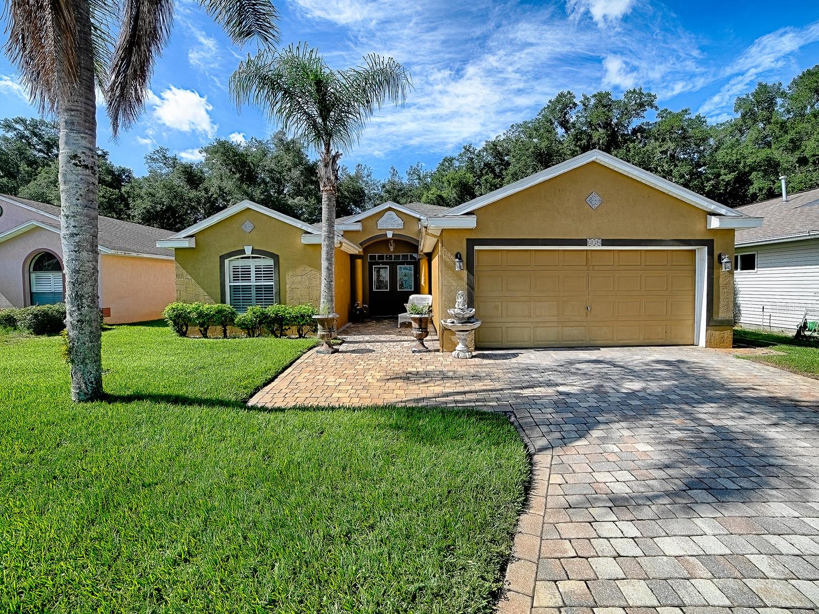 830 Old Oaks Ln Property Photo 1