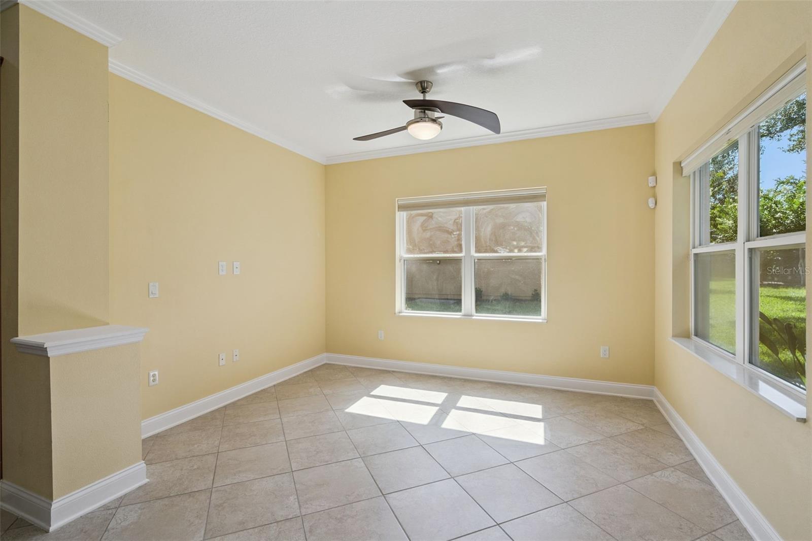 1041 Harmony Ln Property Photo 16