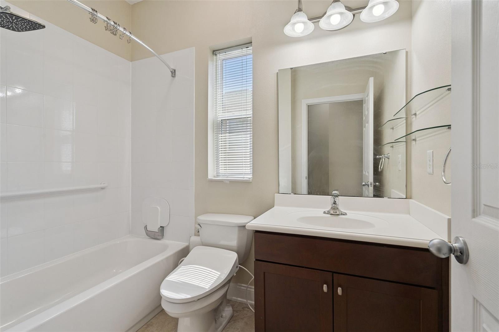 1041 Harmony Ln Property Photo 26