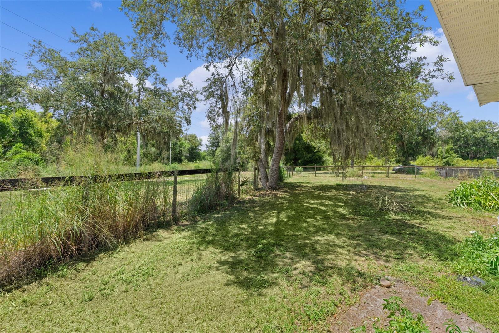 13691 S Hwy 25 Property Photo 10