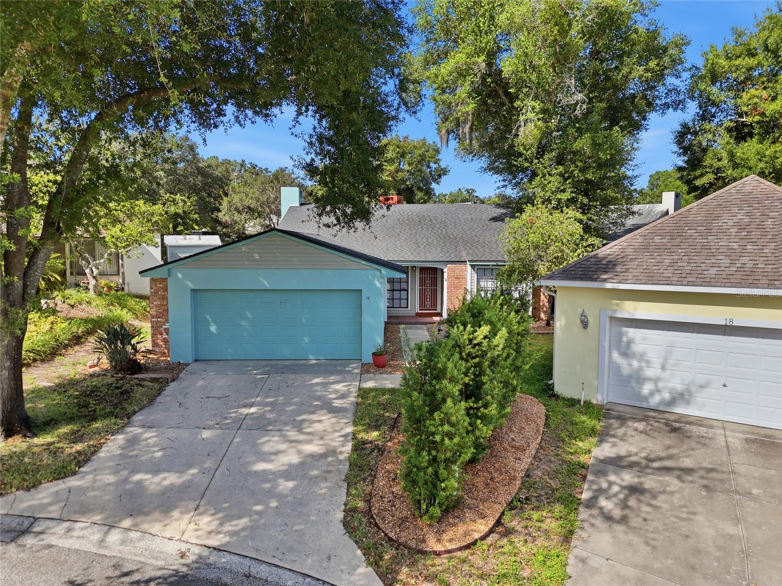 17 HIBISCUS CT Property Photo 1