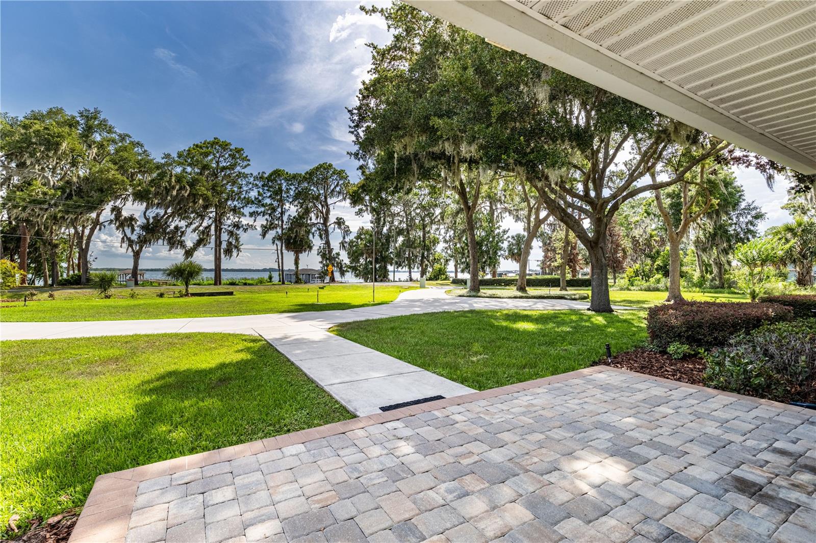32834 Lakeshore Dr Property Photo 17