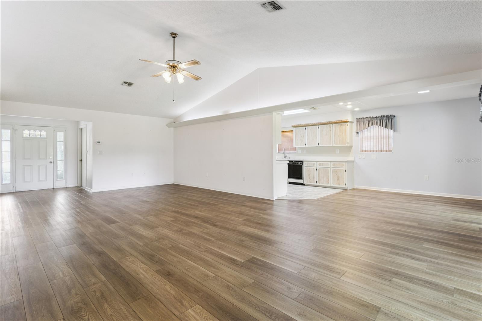 32 Gordon Ct Property Photo 5