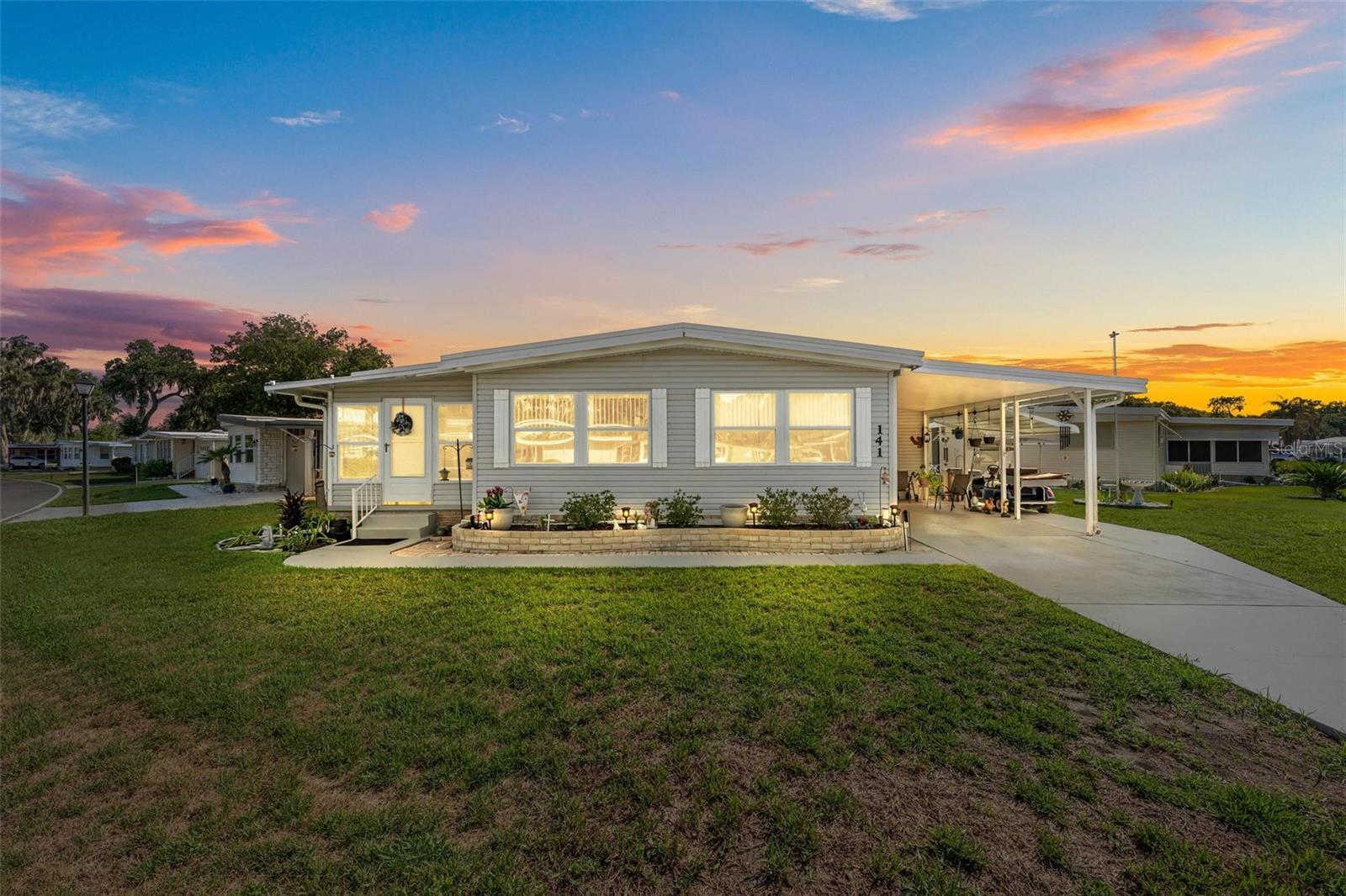 141 Azalea Trl Property Photo 3