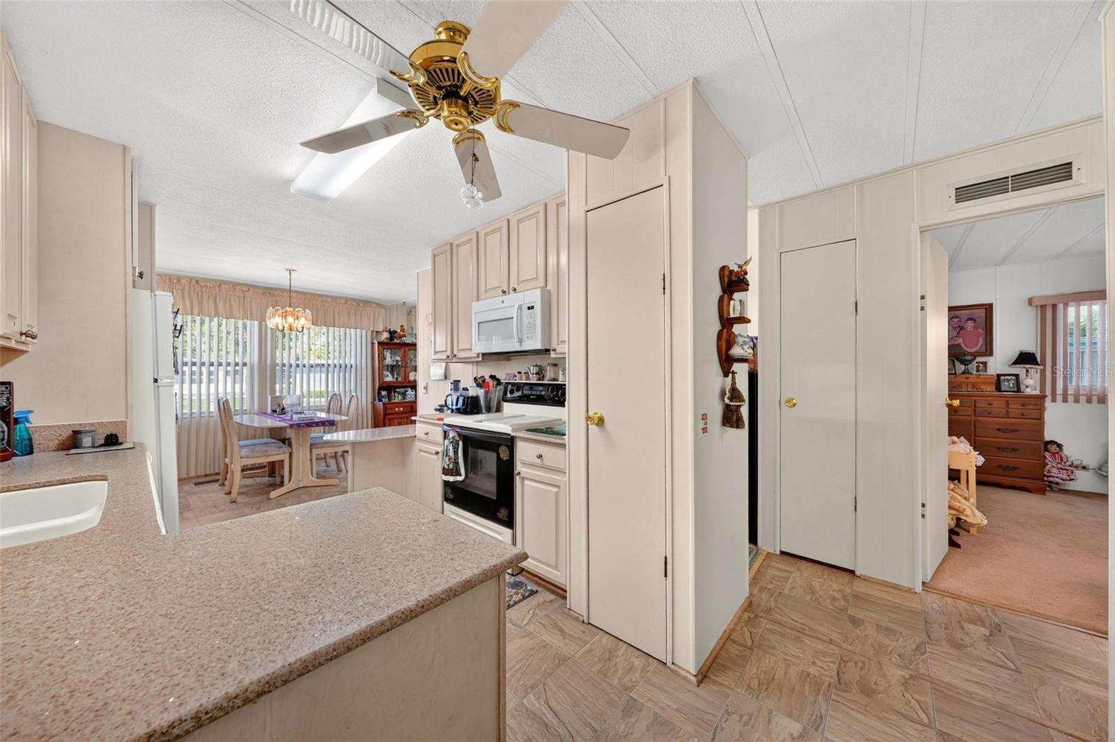 141 Azalea Trl Property Photo 16