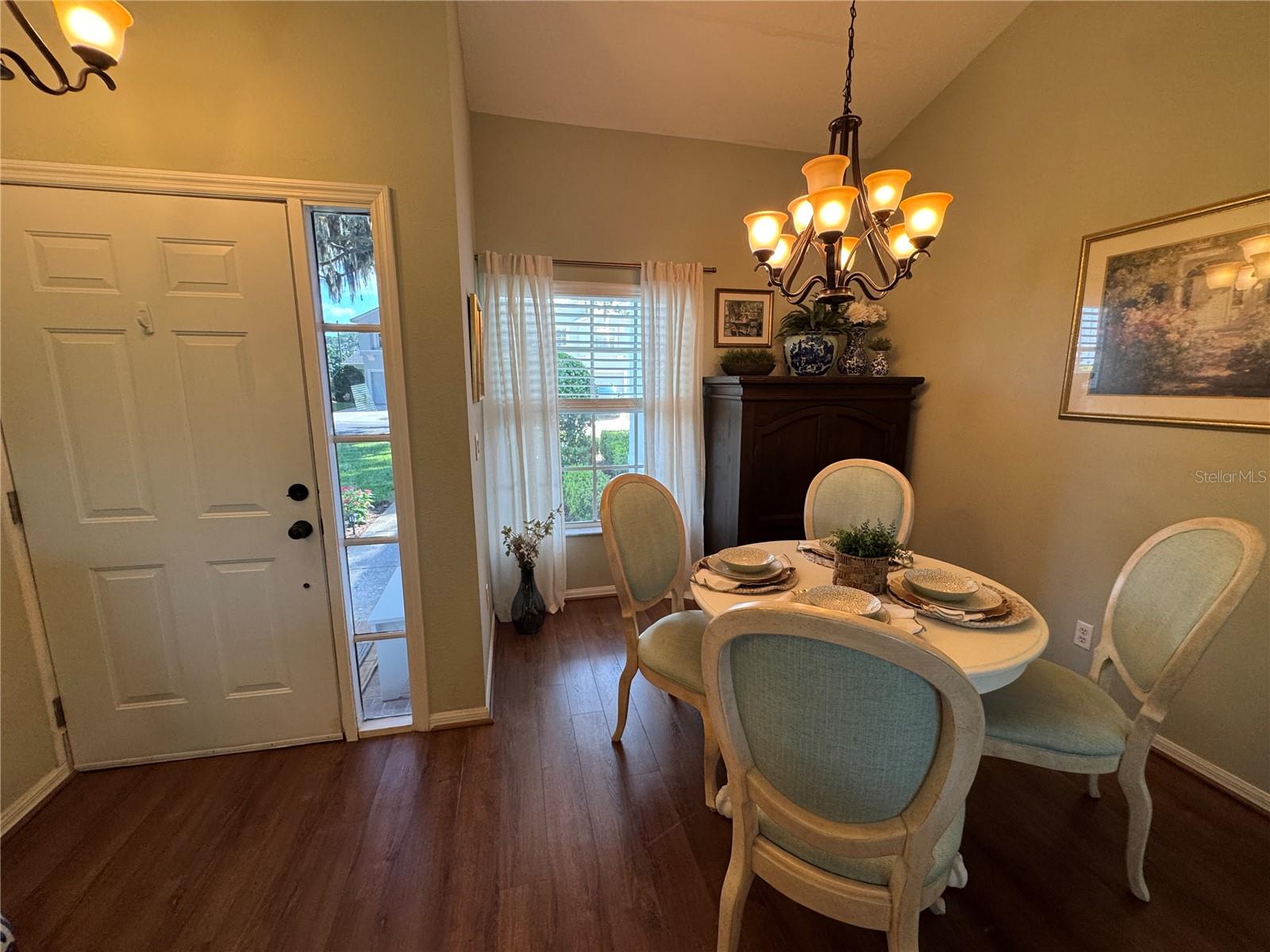 413 Eagle Ridge Dr #413 Property Photo 4