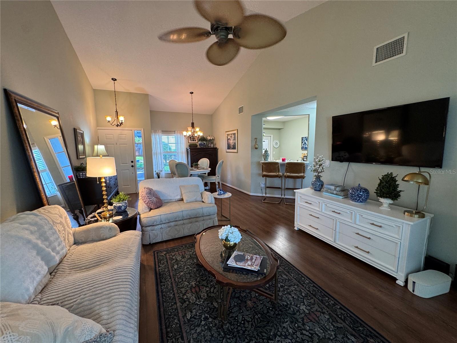 413 Eagle Ridge Dr #413 Property Photo 11