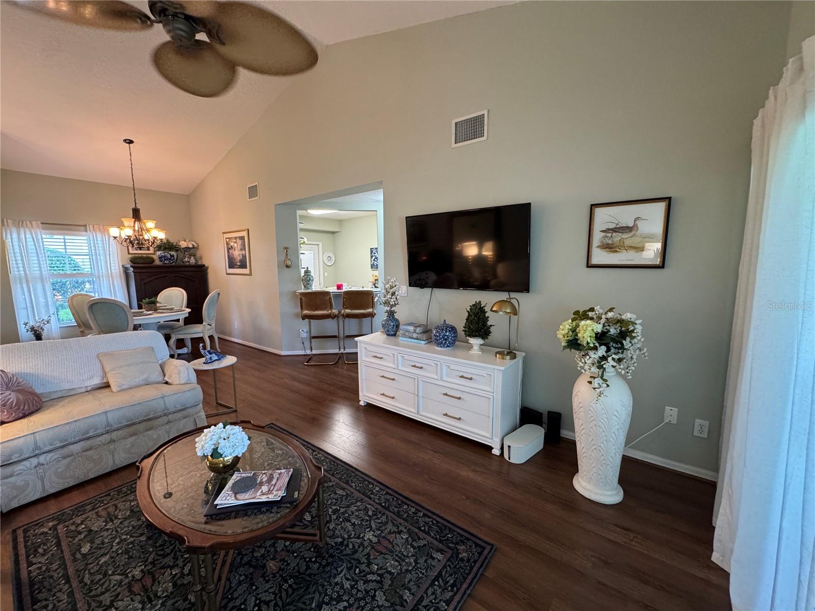 413 Eagle Ridge Dr #413 Property Photo 12
