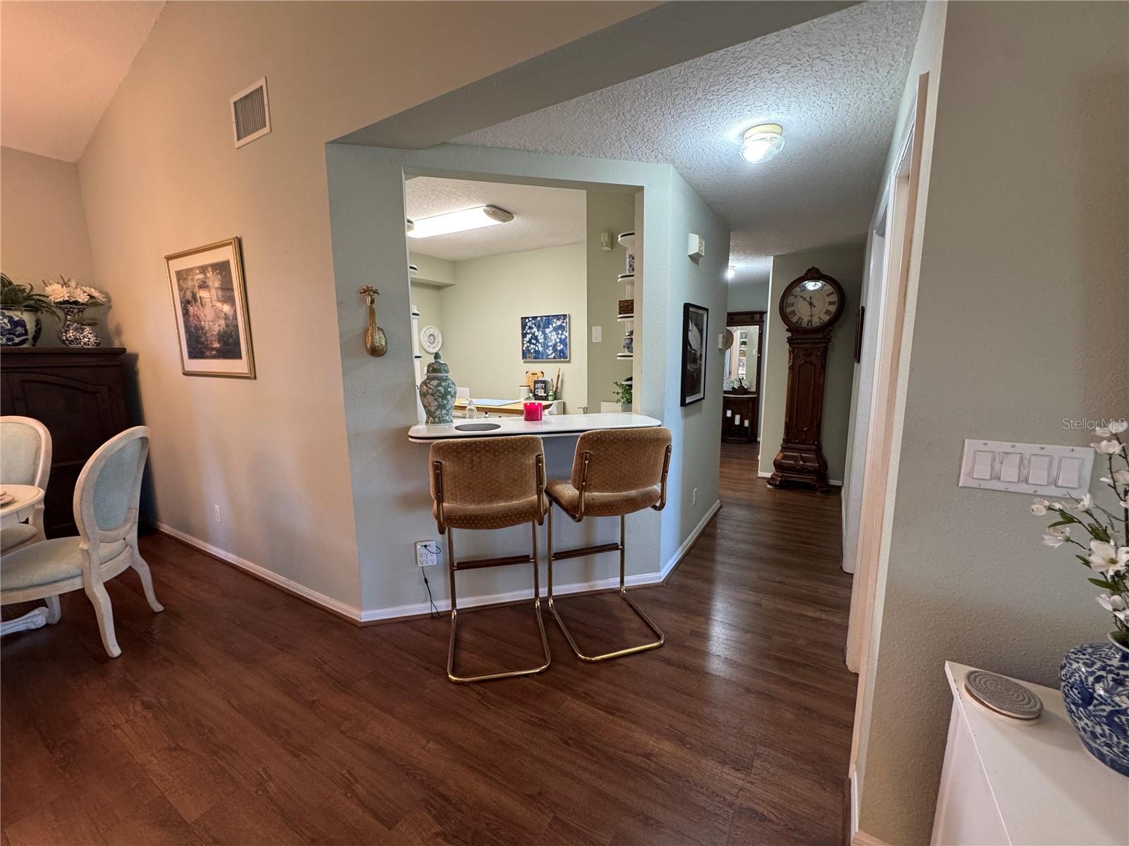 413 Eagle Ridge Dr #413 Property Photo 13