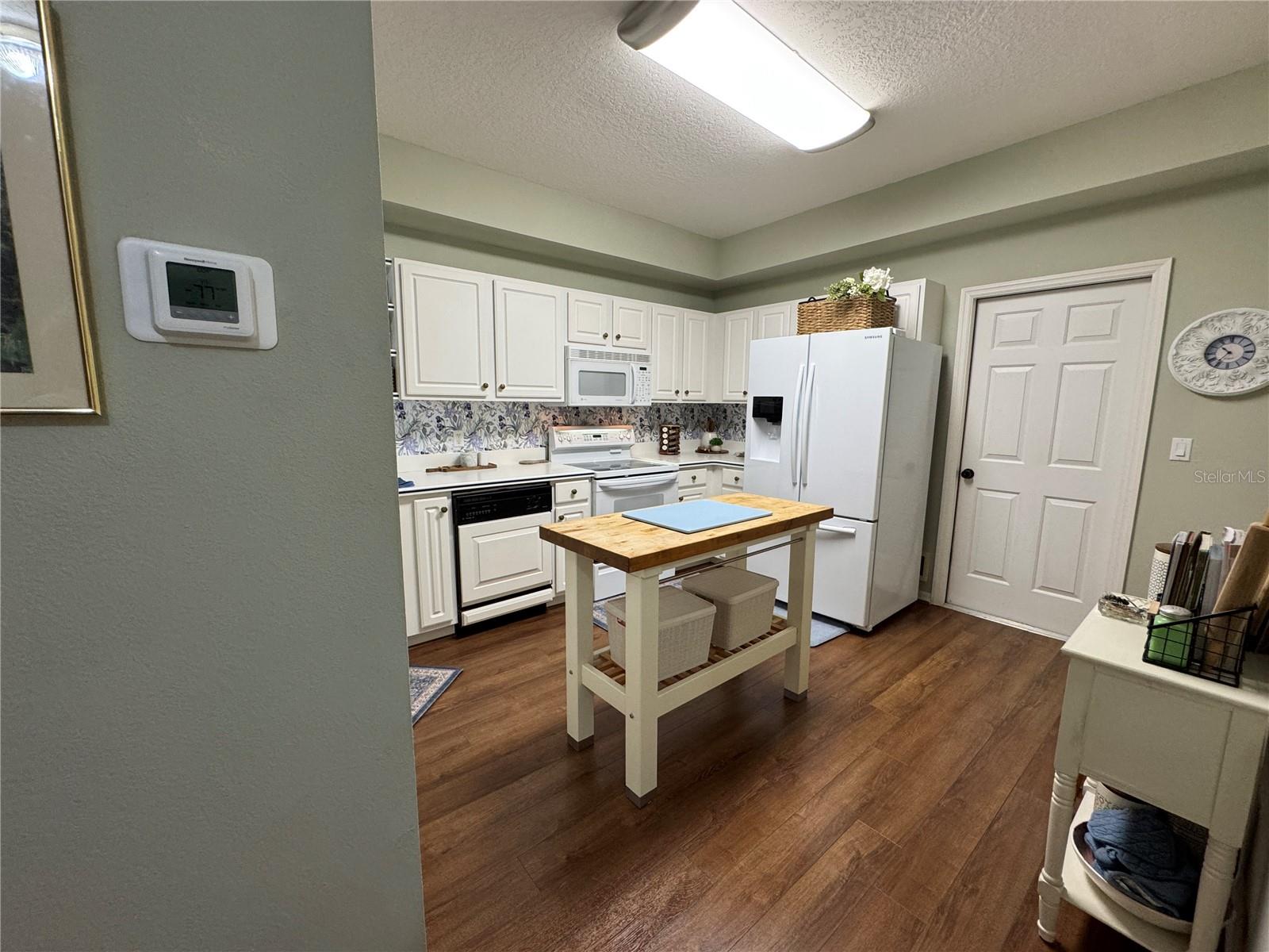 413 Eagle Ridge Dr #413 Property Photo 21