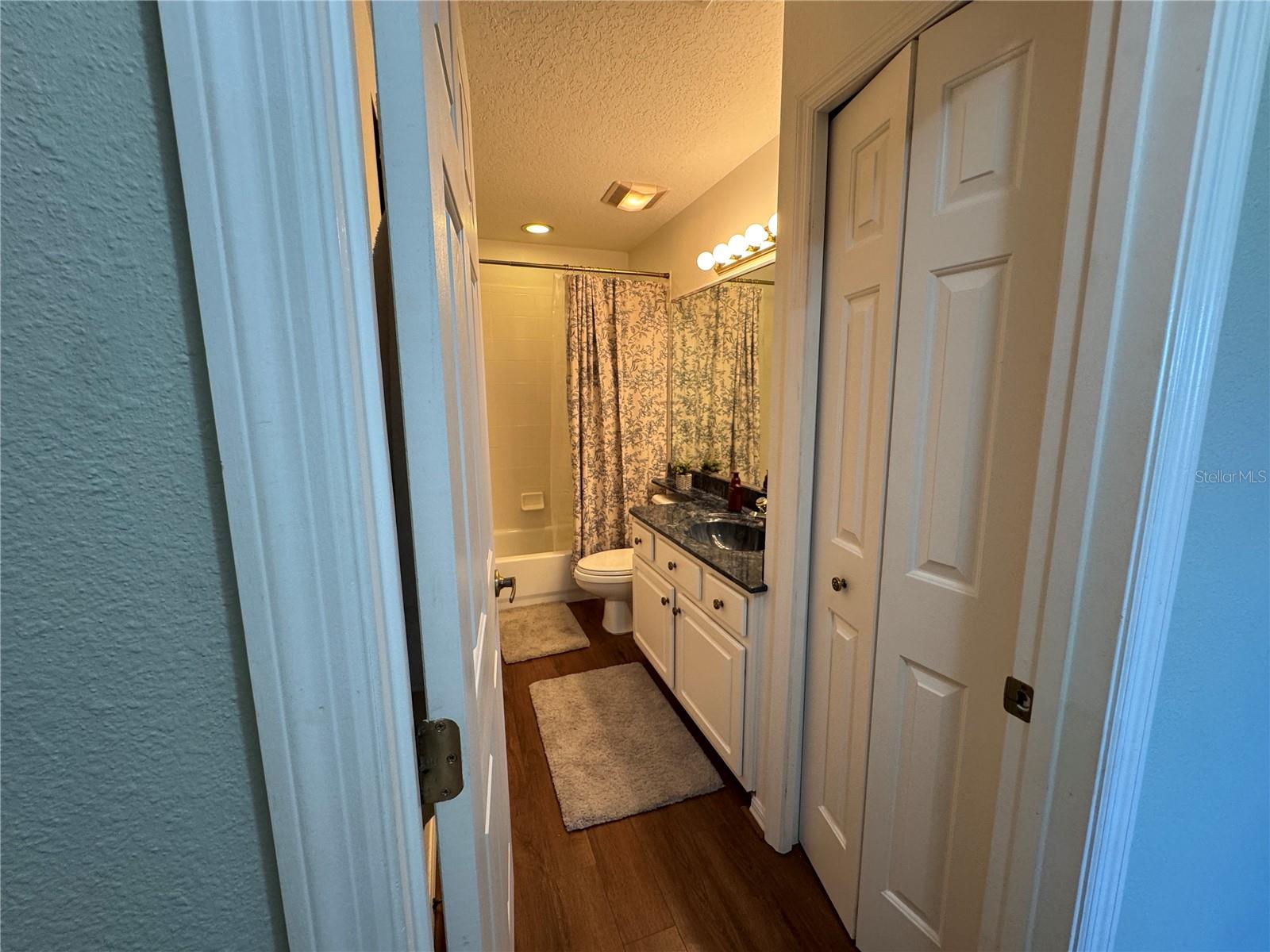 413 Eagle Ridge Dr #413 Property Photo 27