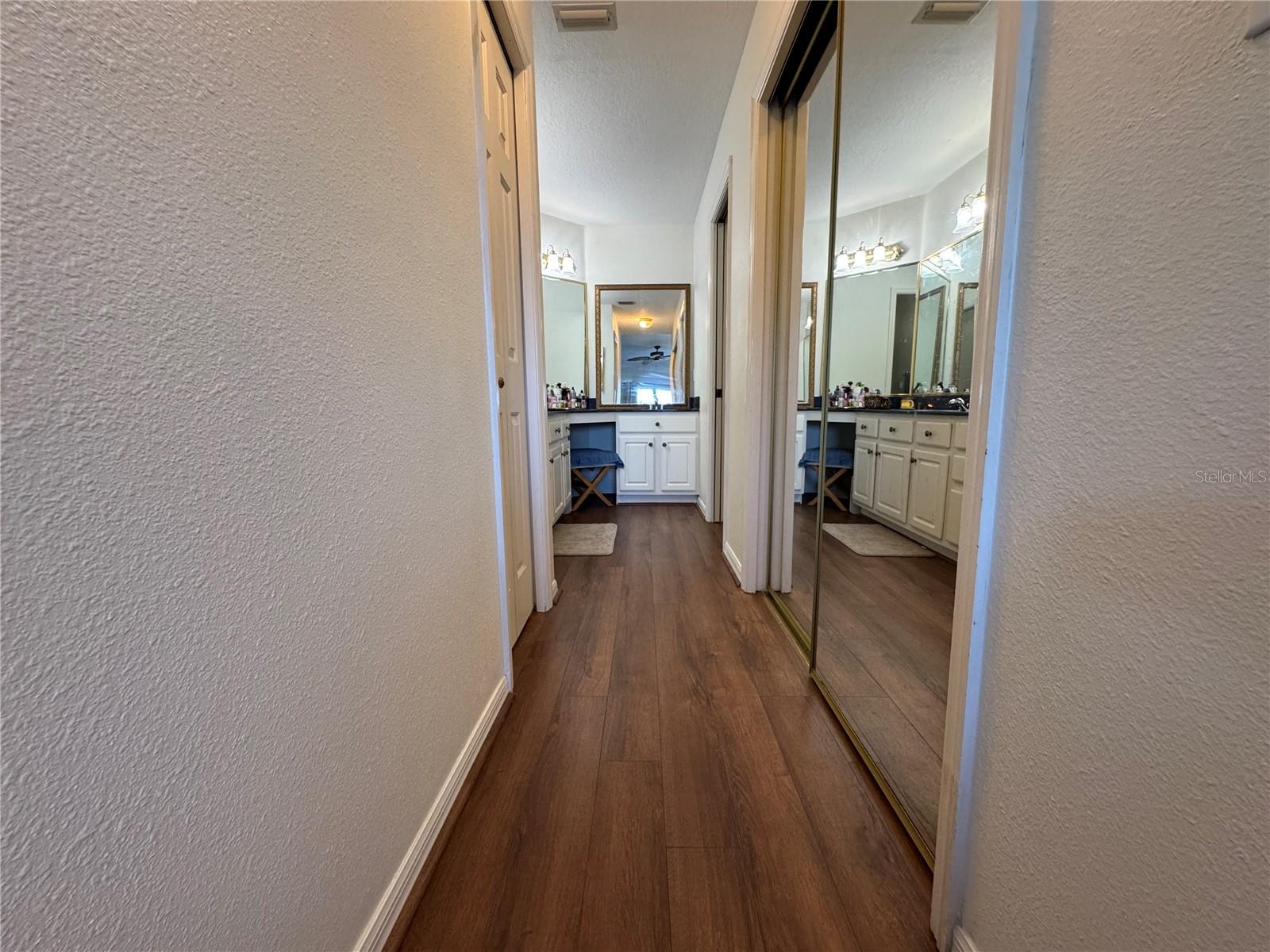 413 Eagle Ridge Dr #413 Property Photo 35