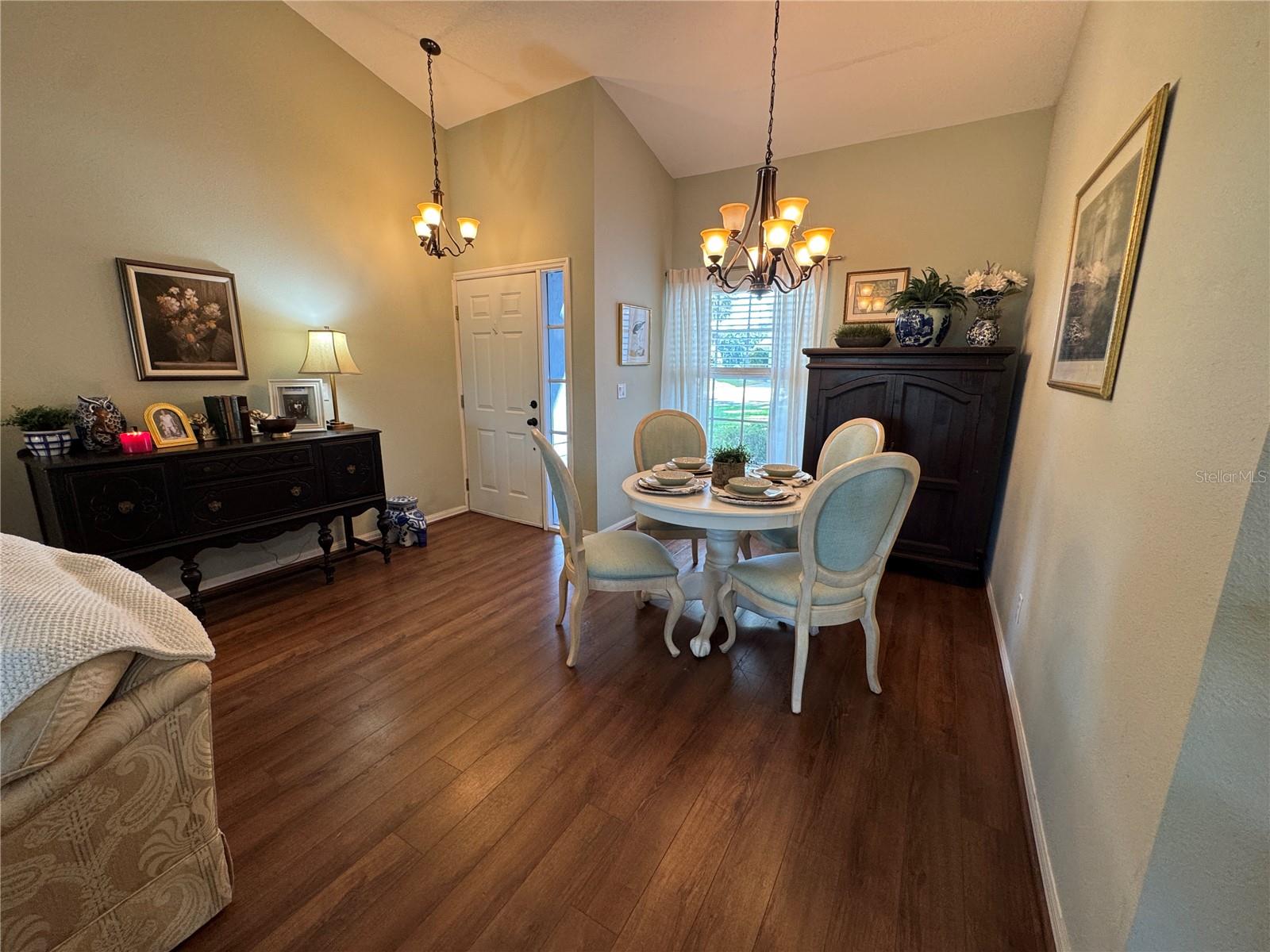 413 Eagle Ridge Dr #413 Property Photo 44