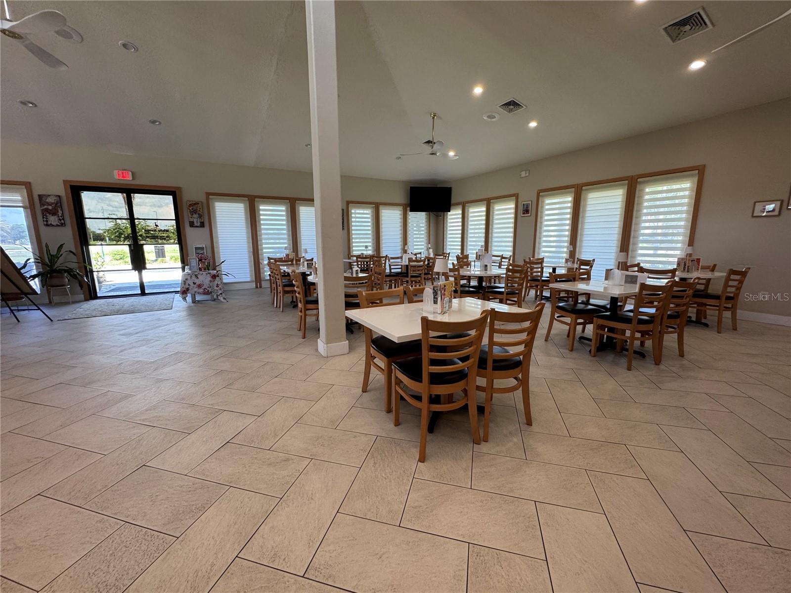 413 Eagle Ridge Dr #413 Property Photo 56