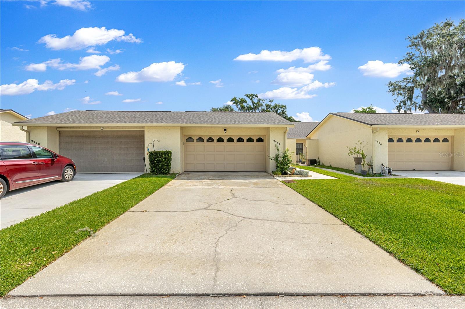 2226 Cypress Cove Dr #2226 Property Photo 1