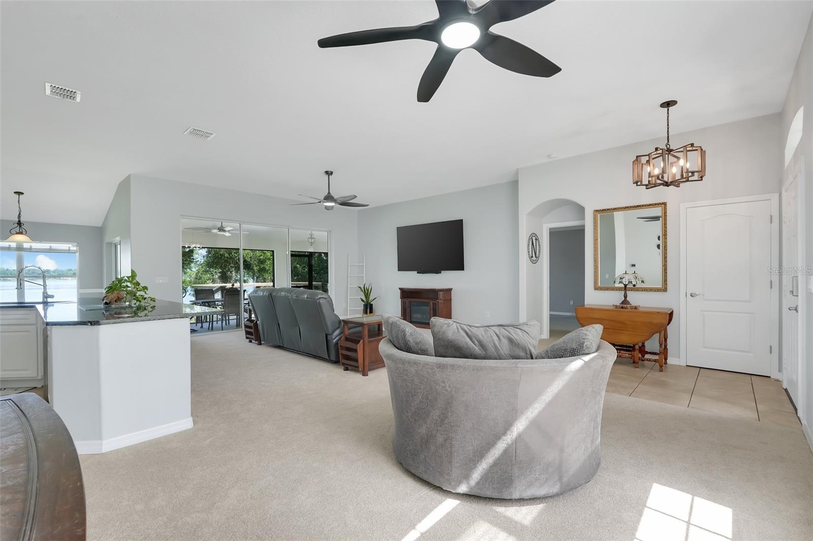 18233 Rose St Property Photo 12