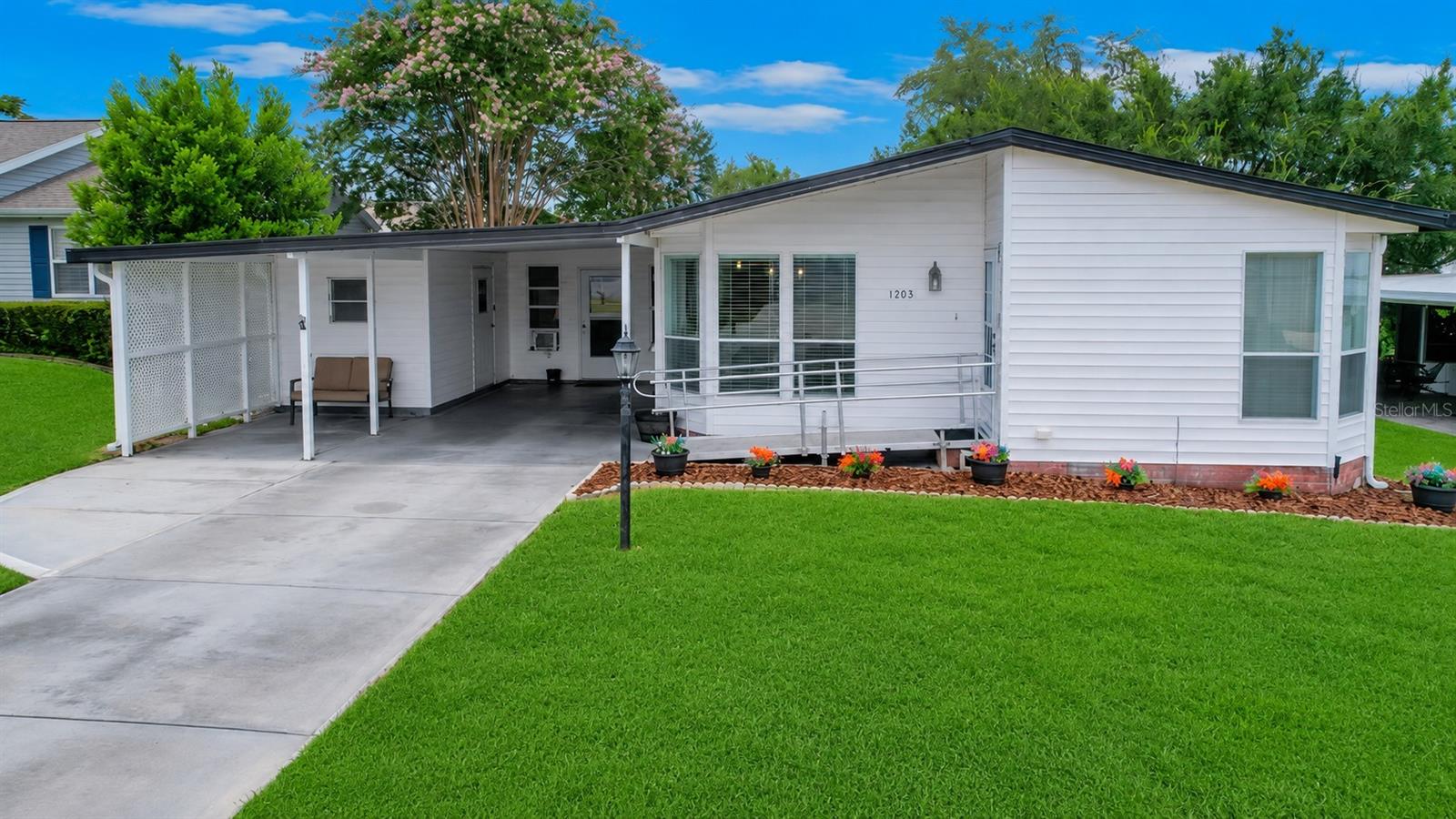 1203 GRANADA CT