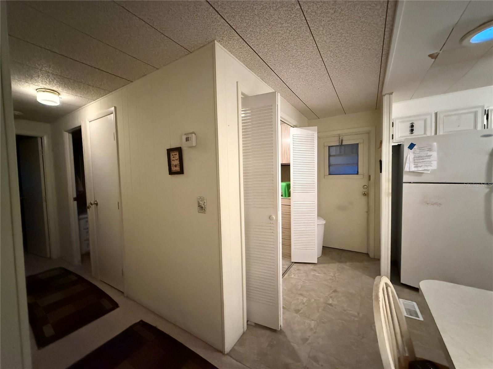 103 N Timber Trl Property Photo 7