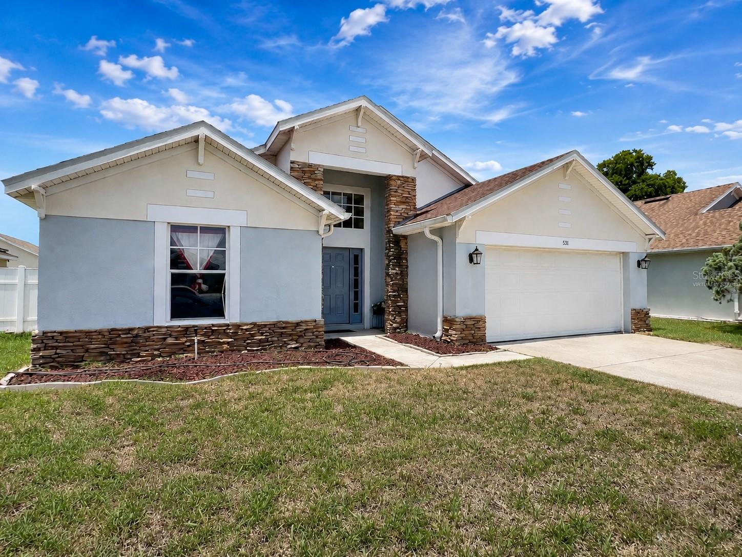 531 SILVER PALMS CIR