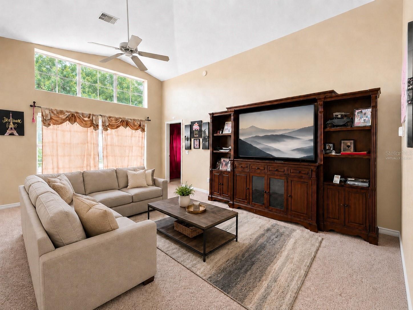 531 Silver Palms Cir Property Photo 2